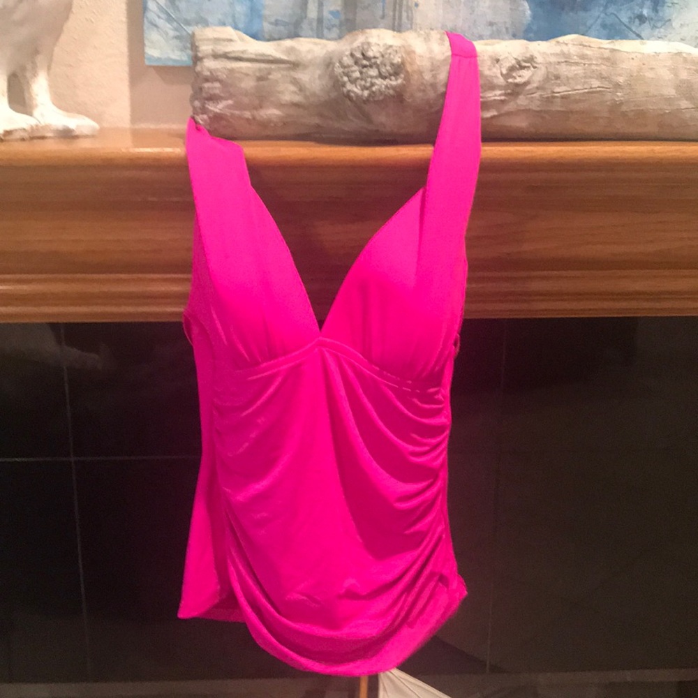La Blanca bathing suit top ~NWOT~ size 8 US